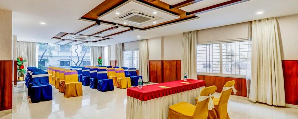 Hotel U.T.Elegance Bangalore Esterno foto