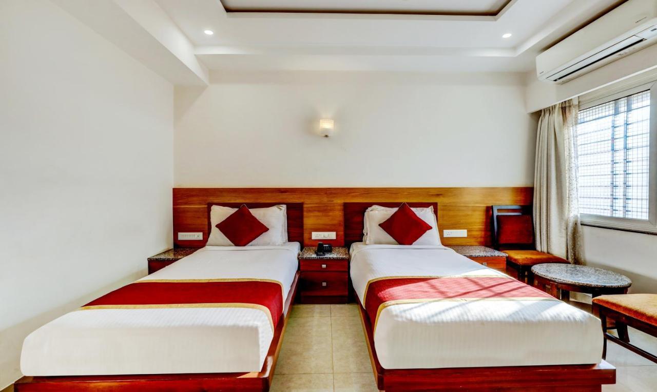 Hotel U.T.Elegance Bangalore Esterno foto